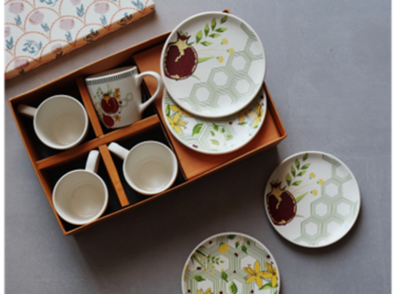 Why Art-Inspired Tea Boxes Are the New Favorite Gift Trend