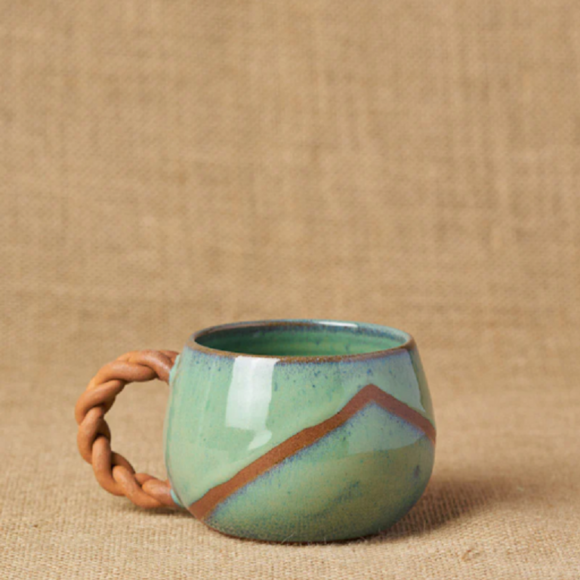 Top Reasons to Choose Nun Kun Round Mugs for Your Daily Coffee Ritual