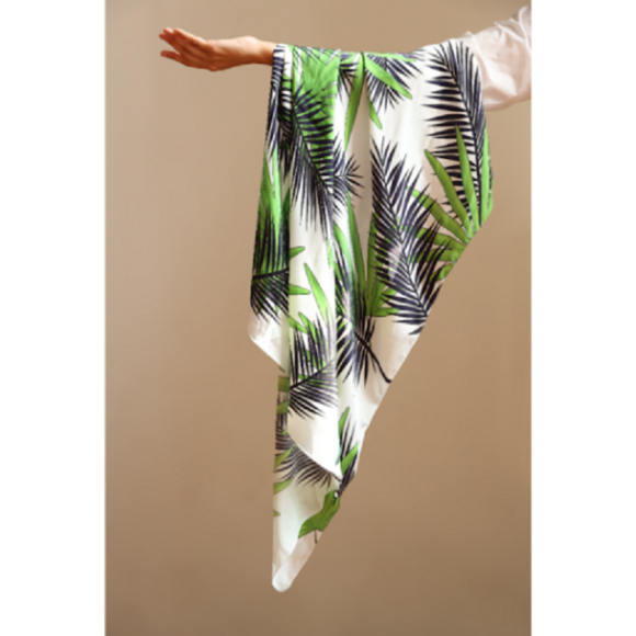 cb6_jul_768 The Secret to Effortless Style: Add a Statement Scarf from the Best Online Gift Store in Kolkata