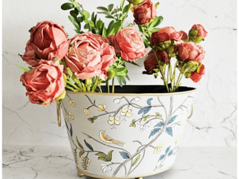 cb4aug 5 Creative Ways to Style Decorative Planters Beyond the Balcony