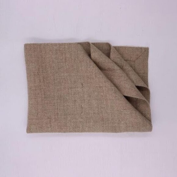 CB3-768 How Table Mats Can Instantly Transform Your Dining Table